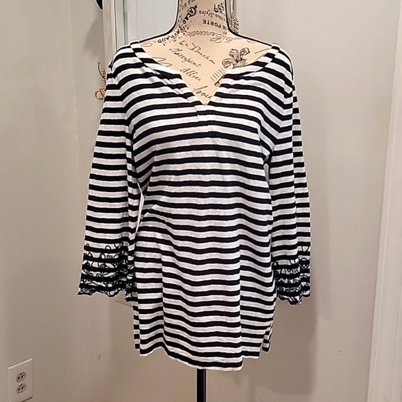 Talbots Tops - ✨️ Talbots Medium Shirt with Flare Sleeves. B123